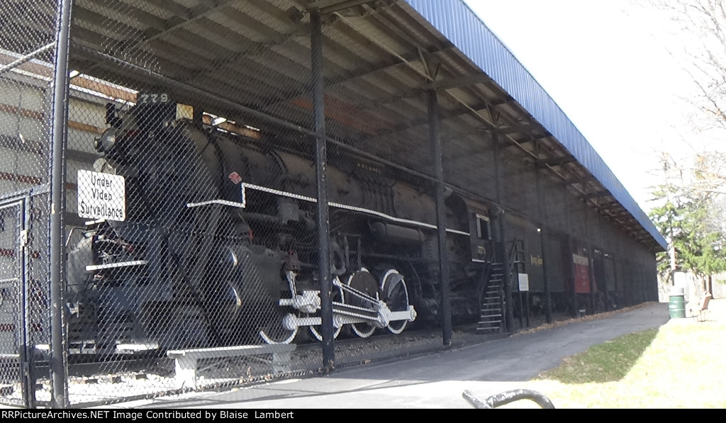 NKP 779
